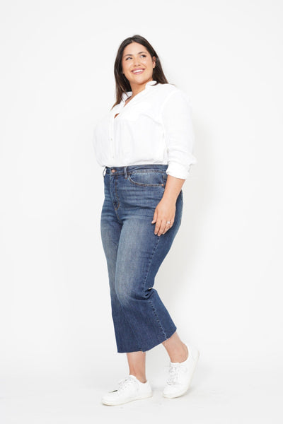 HIGH WAIST BACK POCKET EMBROIDERY CROP WIDE LEG JEAN BY JUDY BLUE - REG/CURVY