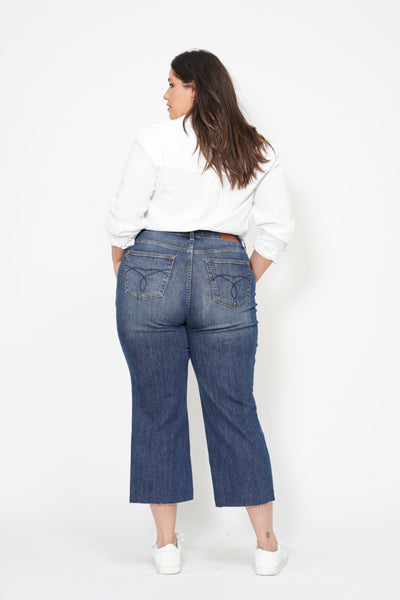 HIGH WAIST BACK POCKET EMBROIDERY CROP WIDE LEG JEAN BY JUDY BLUE - REG/CURVY