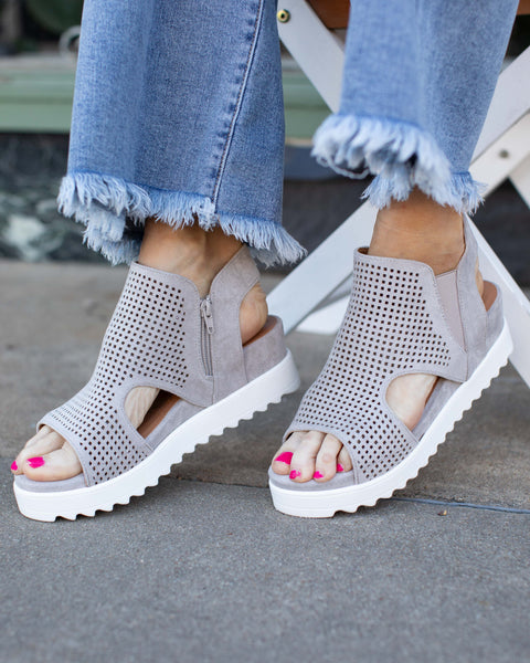 AMY PLATFORM SANDAL BY VERY G - LT GREY - Salty Lime Boutique