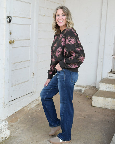 MID RISE SIDE SEAM DETAIL STRAIGHT JEANS BY JUDY BLUE - REG/CURVY