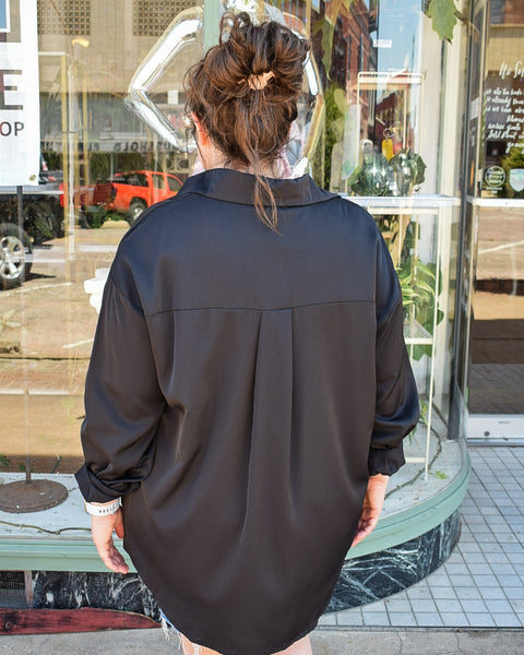 KATHRYN CLASSIC BUTTON-UP - BLACK REG/CURVY