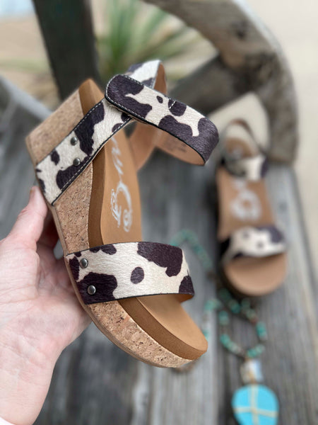 BONITA CREAM/BROWN WEDGE BY VERY G - CREAM