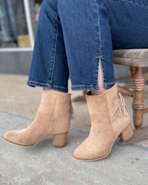 BOUJEE HEY GIRL BOOT BY CORKYS - SAND