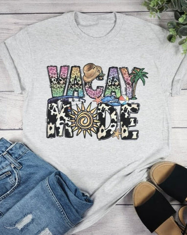 VACAY MODE GRAPHIC TEE