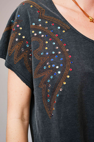 GARMENT WASHED EMBROIDERED STUDDED TSHIRT