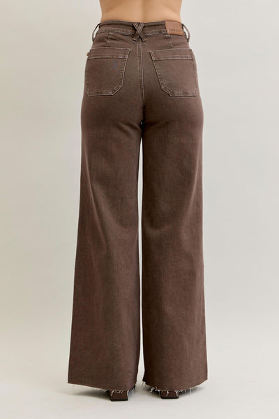 HW RETRO WIDE YARN DYED FRONT PATCH POCKET BY JUDY BLUE - BROWN - REG/CURVY