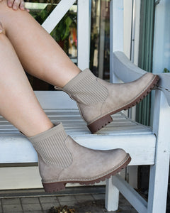 CABIN FEVER BOOT BY CORKYS - CAMEL