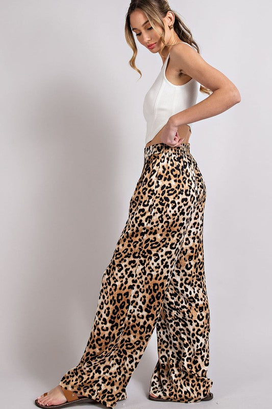 Le Superbe Leopard Print Multi Color Gray Casual Pants Size 10 - 79% off