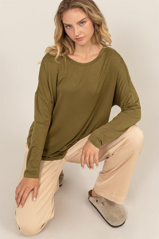 ROUND NECK LONG SLEEVE CURVED HEM TOP - MOSS