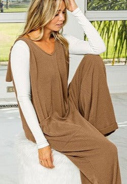 ELLIE CURLY RIB KNIT OVERALLS - BROWN