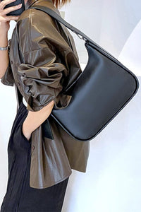 BAGUETTE HOBO SHOULDER BAG - BLACK