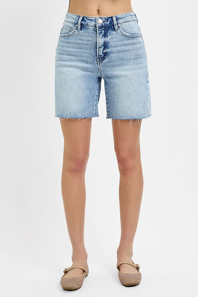 TUMMY CONTROL HIGH RISE MID LENGTH RAW CUT HEM SHORTS BY RISEN - LGT WASH