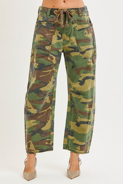CAMO CROP BARREL JEANS BY RISEN