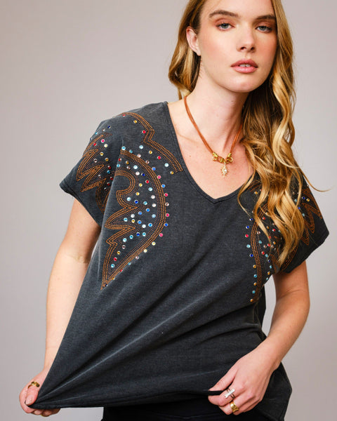 GARMENT WASHED EMBROIDERED STUDDED TSHIRT
