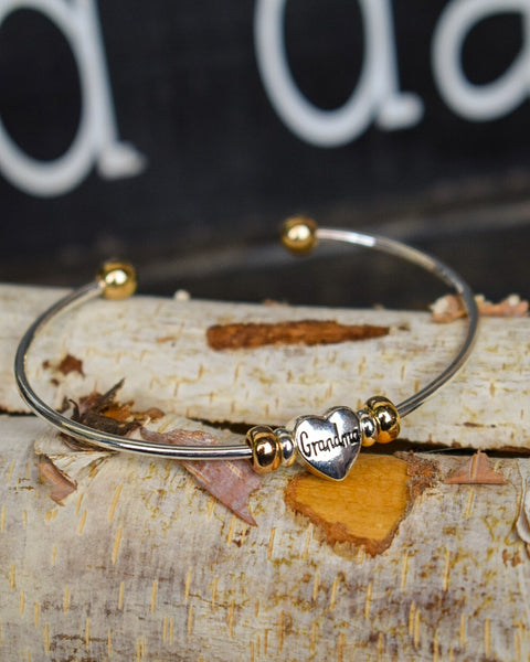 CELEBRATING THE MOMS HEART CHARM BRACELET  - SILVER