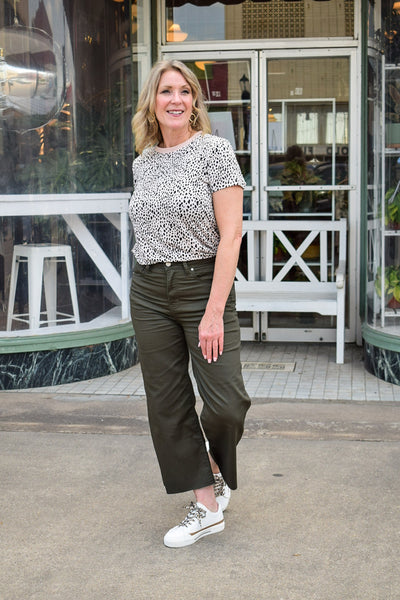 CHEETAH PRINT SHORT SLEEVE SHIRT - APRICOT