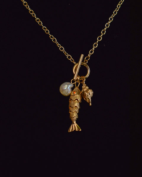 FISHY CHARM NECKLACE - GOLD - Salty Lime Boutique