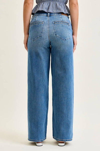 HIGH RISE COLUMN TROUSER LEG JEAN BY JUDY BLUE - MEDIUM WASH - REG/CURVY - Salty Lime Boutique
