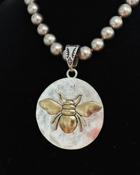 QUEEN BEE CHUNKY NECKLACE - SILVER - Salty Lime Boutique