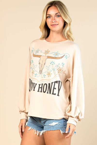HOWDY HONEY GRAPHIC SWEATSHIRT: LIGHT RUST