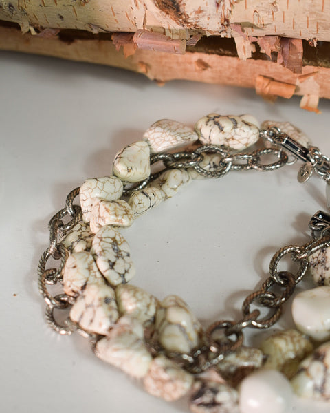 HOWLITE STONE TOGGLE BRACELET