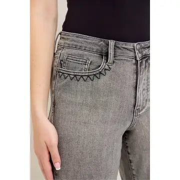 Judy Blue High Waist Vintage Grey Wash Crop Jeans – Reg/Curvy