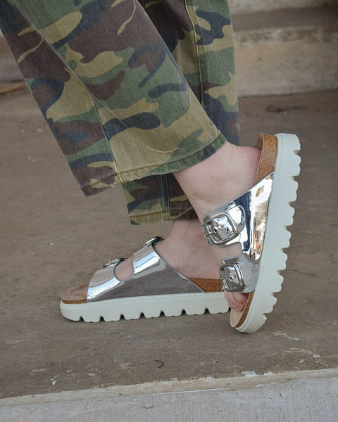 RUMOR HAS IT- SILVER METALLIC BY CORKYS