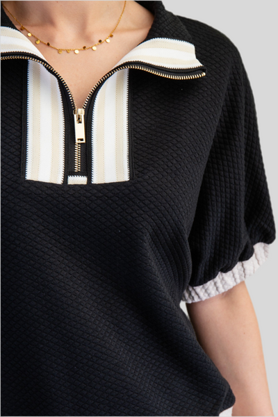 TEXTURED HALF ZIP MOCK NECK TOP - BLACK