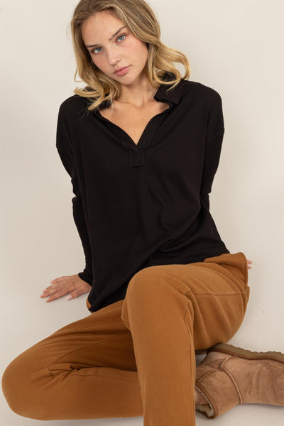 RIBBED COLLAR V-NECK TOP - BLACK