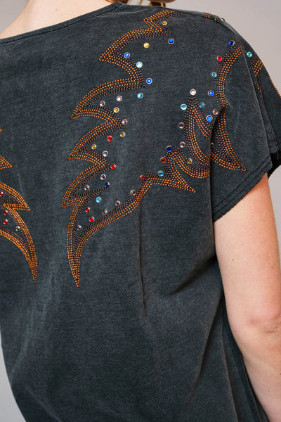 GARMENT WASHED EMBROIDERED STUDDED TSHIRT