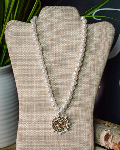 PEARL BEAD & LIBERTY COIN NECKLACE - SILVER