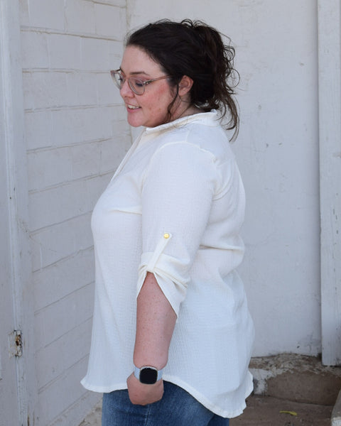 HARPER BUTTON SLEEVE  TOP- CREAM REG/CURVY