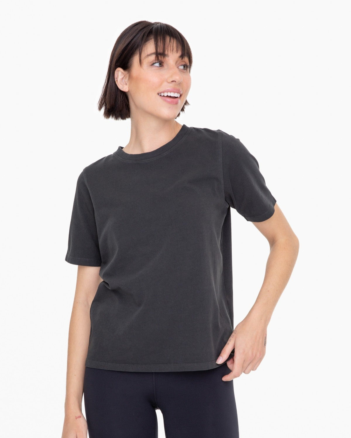 CLASSIC BOXY FIT TEE - BLACK