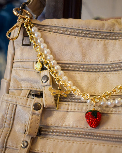 PEARL & STRAWBERRY CHARMS CHUNKY PURSE CHAIN