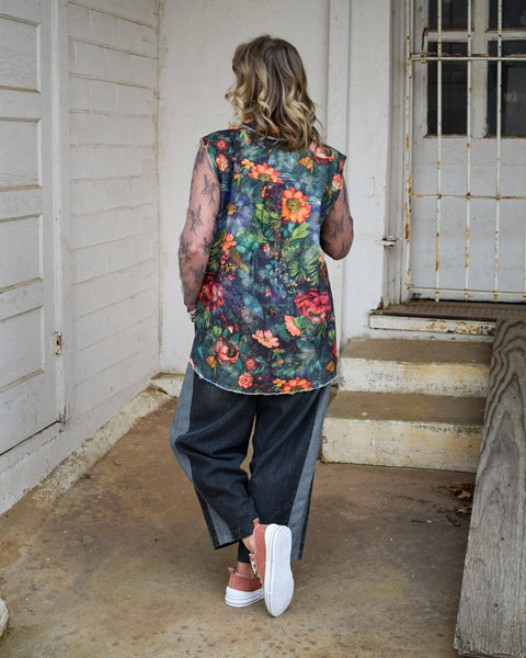PEARL SNAP FLANNEL VEST TOP - BY A RARE BIRD - NAVY FLORAL