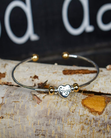 CELEBRATING THE MOMS HEART CHARM BRACELET  - SILVER