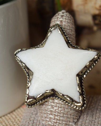 WHITE STAR CARVED RING - SILVER