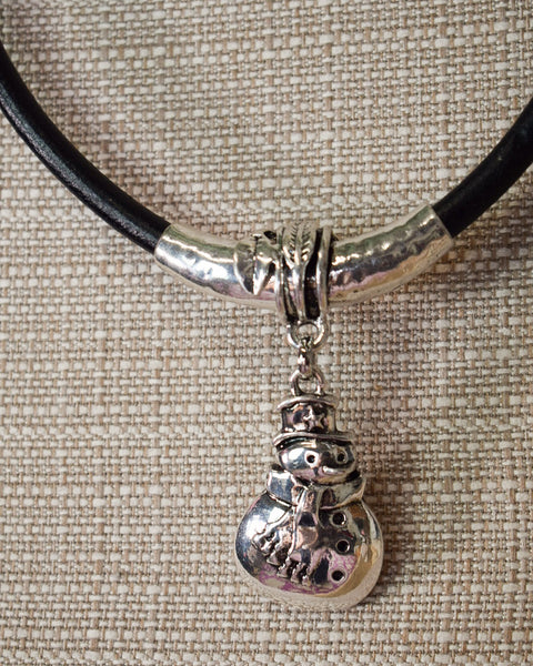 STATEMENT SNOWMAN NECKLACE - SILVER