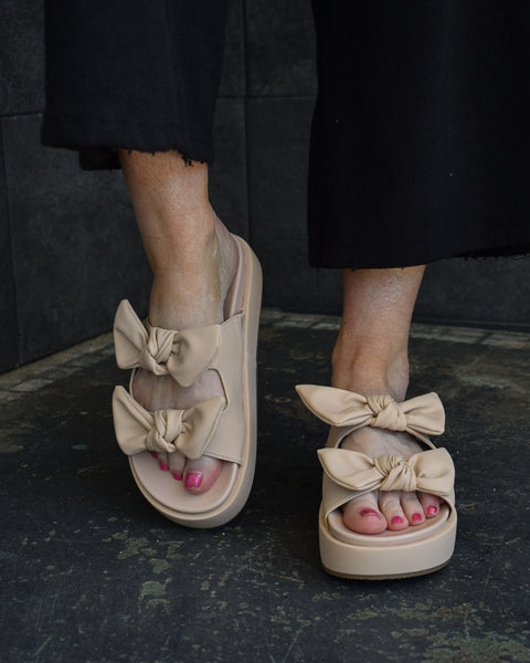 LIL BIT KNOTTY SANDAL BY CORKYS- NUDE