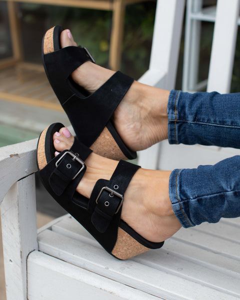 LAURIE BLACK WEDGE BY VERY G
