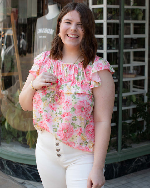 COUNT ME IN FLORAL RUFFLE TOP