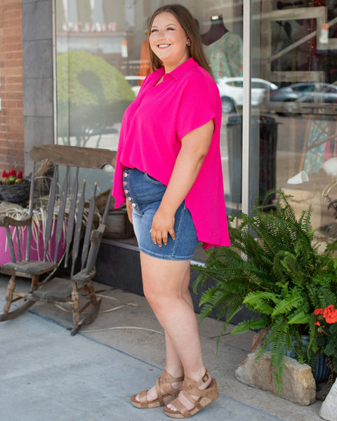 LIKE NO OTHER BUBBLE CREPE TOP - HOT PINK