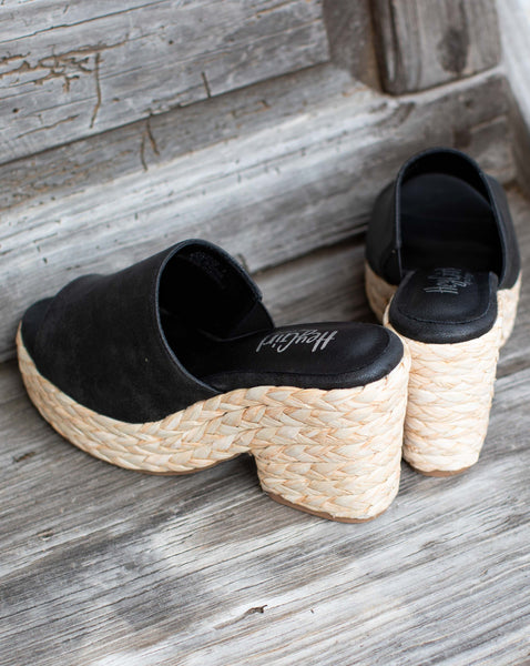 SOLSTICE ESPERDRILLE WEDGE BY CORKY'S - BLACK