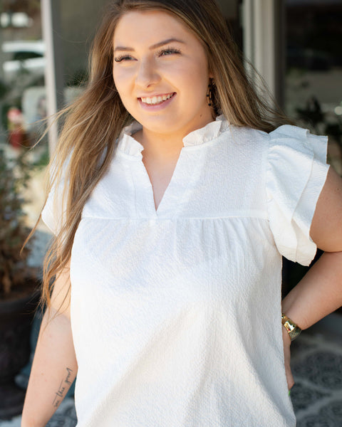 MADISON RUFFLE SLEEVE BLOUSE - CURVY