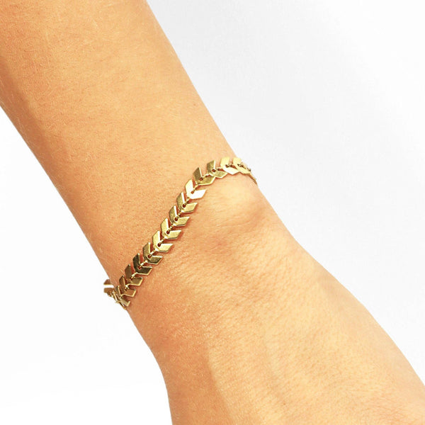 CHEVRON CHAIN BRACELET - 18K GOLD PLATED