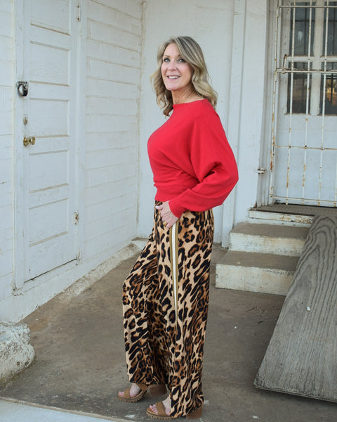 WIDE LEG LEOPARD PRINT PANT WITH ELASTIC WAIST AND POCKETS - MOCHA