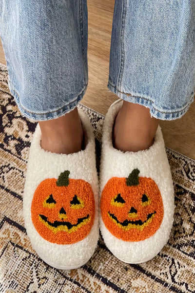 HALLOWEEN PUMPKIN PRINT PLUSH SLIPPERS - WHITE