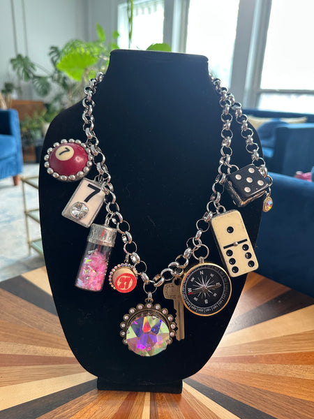 DOMINO EFFECT NECKLACE