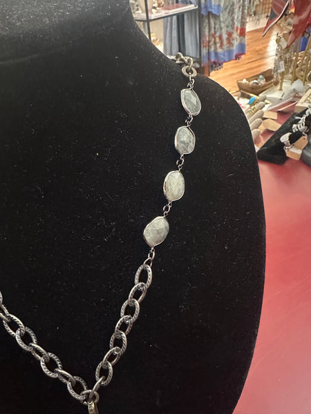 CHUNKY CROSS/HEART NECKLACE - MIXED METAL