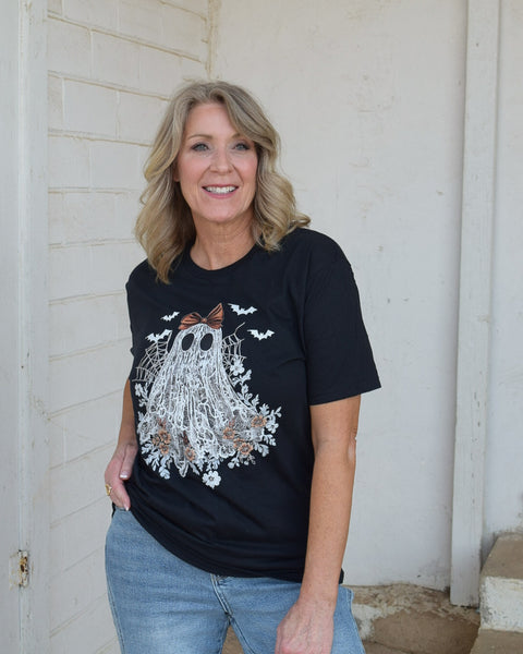 WHITE LACE GHOST GRAPHIC TEE- BLACK